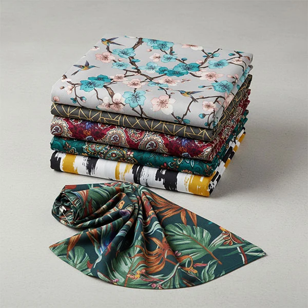 Ткаенина за обложување со печатена полиестерска вискоза Ткаенина за обложување со печатена полиестерска вискоза